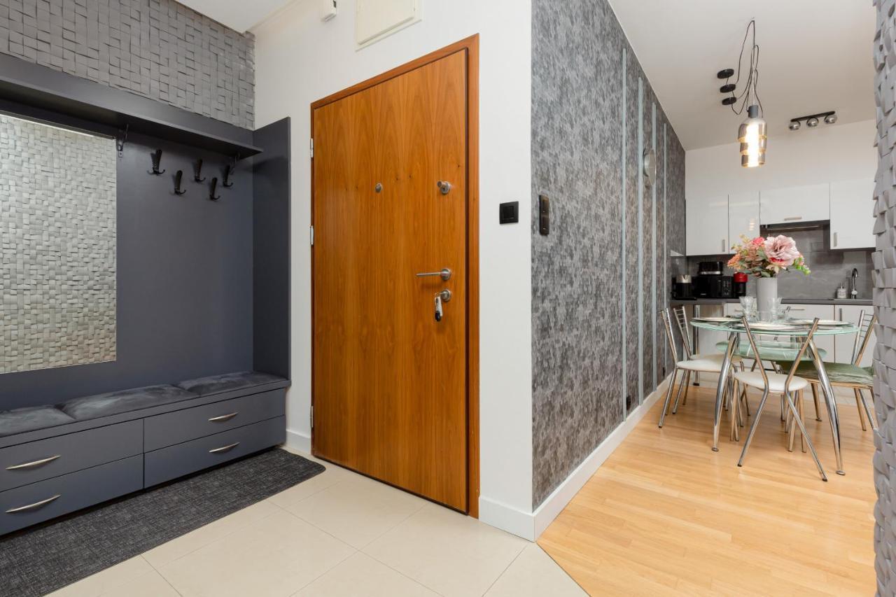 Park Arkadia Apartment With Parking Mokotow By Noclegi Renters 华沙 外观 照片