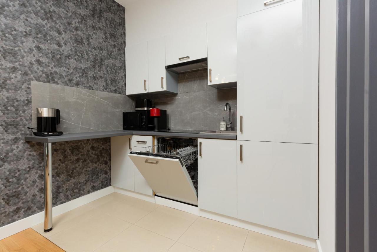 Park Arkadia Apartment With Parking Mokotow By Noclegi Renters 华沙 外观 照片